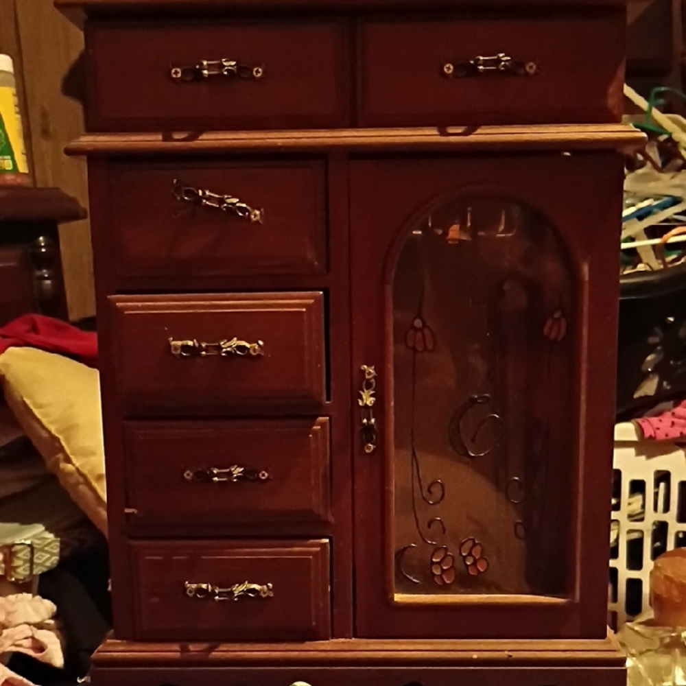 Elegant Brown Wooden Jewelry Organizer
